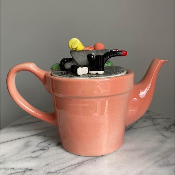 Whimsical Teapot - garden theme, kitschy, granny core - Picture 4 of 6